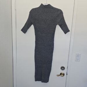 Elegant Gray Ribbed Knit Dress